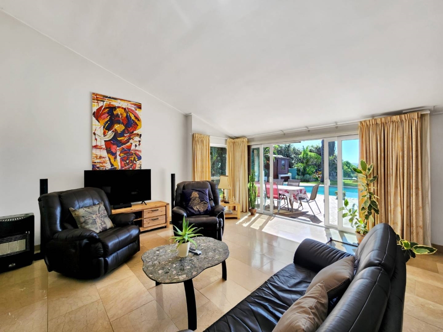 3 Bedroom Property for Sale in Zeekoevlei Western Cape
